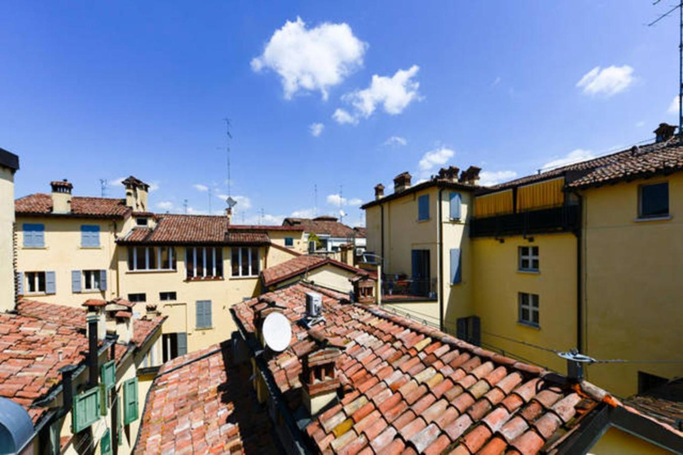 Grazioso Studio In Centro- Wifi Ascensore Aria Condizionata Módena Exterior foto